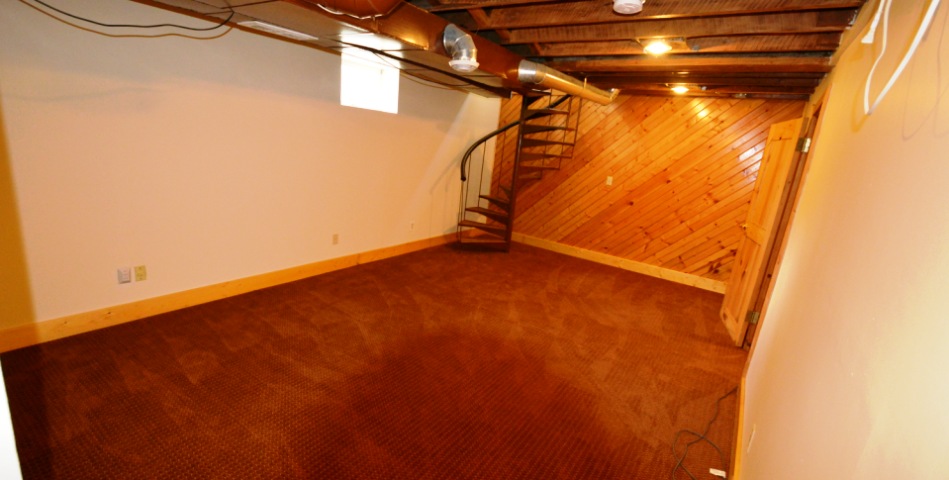 basement of 5 bedroom house for rent in menomonie wi