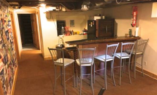 basement level bar in house for rent in menomonie wi